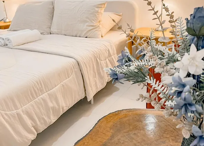 Elegant Family Staycation House - Sleeps Up To 30 Apartment
